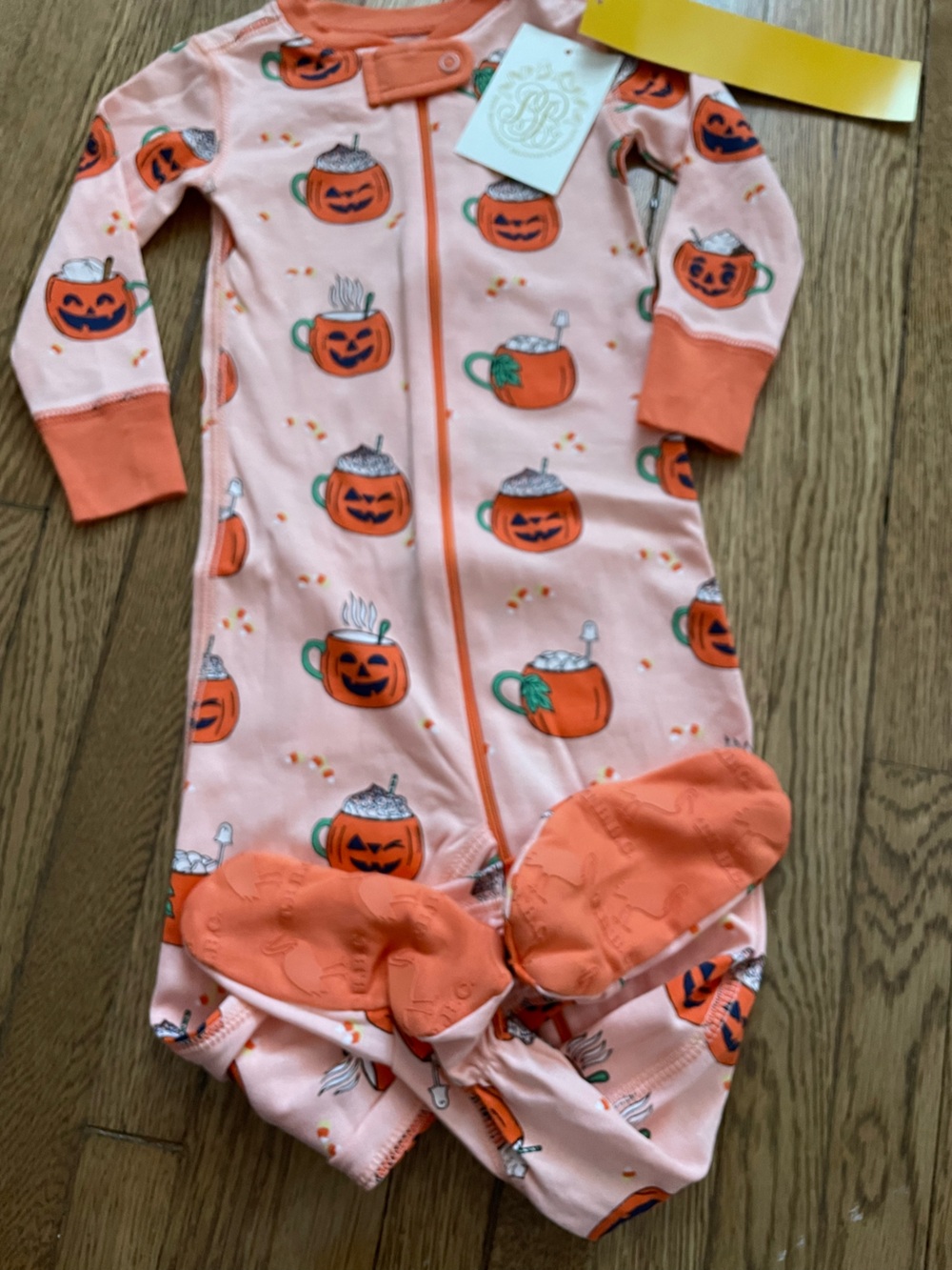 $62 NWT Beaufort Bonnet Knox Pumpkin Footed One-Piece boys 12-18 months sleeper